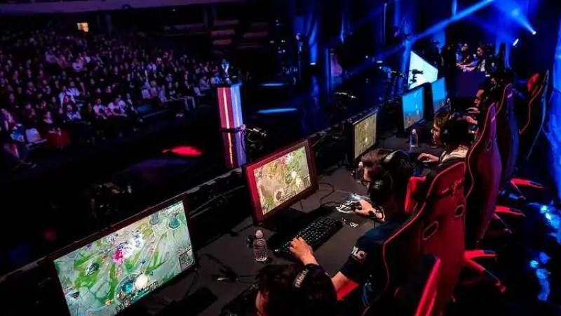 DOTA2国际邀请赛的赛事体系是如何运作的